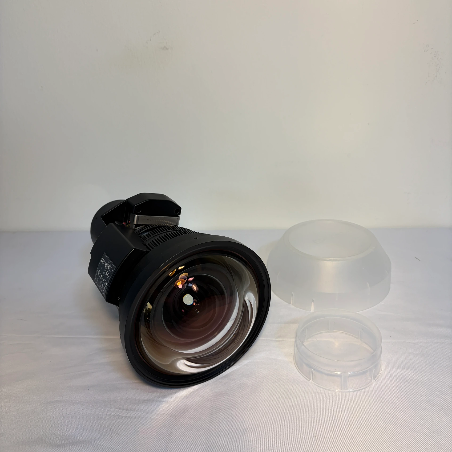 [V236] V236 Epson ELPLU04 Lens