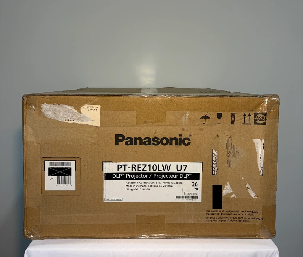 [V269] NEW Panasonic PT-REZ10LWU7 10,000-Lumen WUXGA Laser Projector in Box (No Lens)