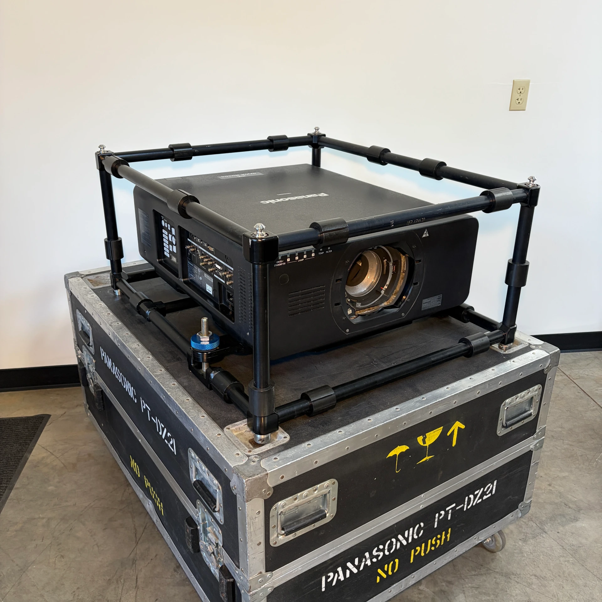 Panasonic PT-DZ21K Projector (with frame and case)