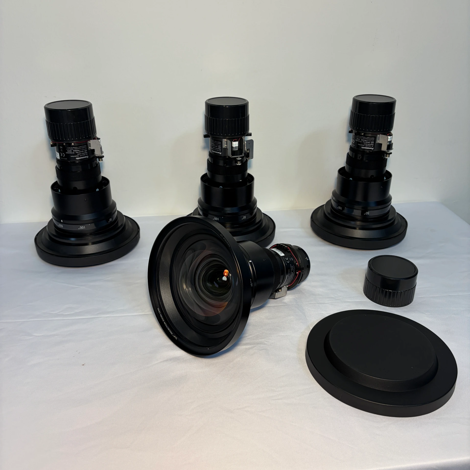 Panasonic ET-DLE060 [0.6-0.8:1] Short Throw Projector Lens Tested Clean (With Both Caps)